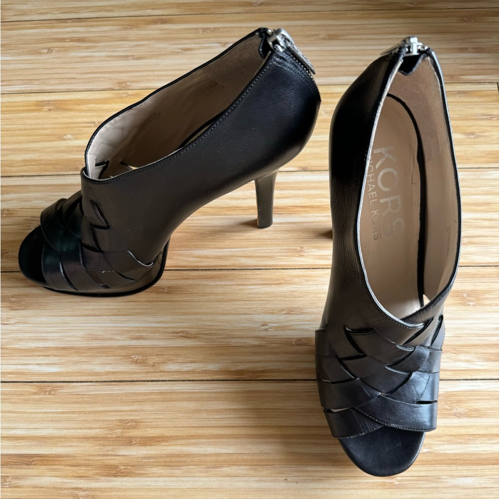 KORS Michael Kors Black Booties 8M